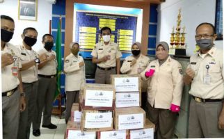 Korpri TNI AL Donasikan Sembako Untuk Tenaga Medis dan Keluarganya, Semoga Bermanfaat - JPNN.com