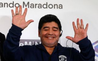 Kali Ini Maradona Sangat Berharap Bantuan 'Tangan Tuhan' - JPNN.com