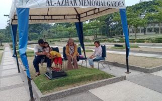 Pengelola Pemakaman Islam Al Azhar Imbau Warga Tidak Ziarah untuk Mencegah Covid-19 - JPNN.com