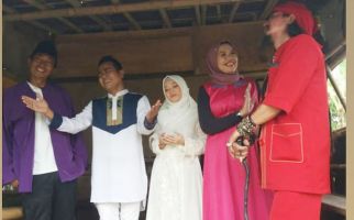 Gus Anom Ungkap Cerita di Balik Lagu Siti Khadijah - JPNN.com