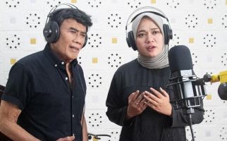 Rhoma Irama Berduet dengan Anisa Rahman, Rekam 2 Lagu - JPNN.com