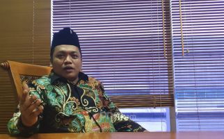 DPR Minta Mentan Tunjukkan Riset Pendukung Kalung Antivirus - JPNN.com