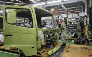 Hino Indonesia Terpaksa Setop Sementara Pabrik - JPNN.com