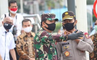 TNI dan Polri Dikerahkan untuk Awasi 1.800 Titik untuk Menegakkan Protokol Kesehatan - JPNN.com