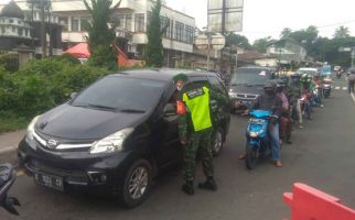 Libur Lebaran, Puncak Bogor Diserbu Wisatawan - JPNN.com