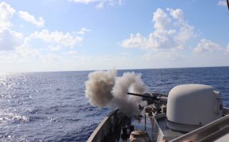KRI Sultan Hasanuddin-366 Tembakkan Meriam di Laut Mediterania, Ada Apa? - JPNN.com