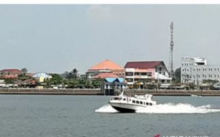 Speedboat Polda Riau Tenggelam, Satu Anggota Belum Ditemukan - JPNN.com