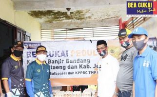 Bea Cukai Sumbang Ratusan Paket Sembako untuk Korban Banjir - JPNN.com