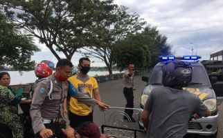 Penjambret Tepergok Warga Tengah Beraksi, nih Fotonya - JPNN.com