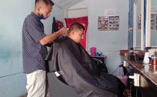 Pemilik EL Barbershop Ruteng: Semoga Membawa Berkah Bagi Masyarakat Manggarai - JPNN.com