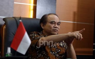 Ssst, Konon Jokowi Berusaha Menyatukan Prabowo dan Ganjar - JPNN.com