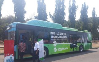 Mulai Hari ini Jam Operasional Uji Coba Bus Listrik Diperpanjang - JPNN.com