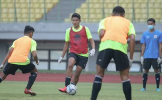 New Normal, Bek Timnas Indonesia U-16 Merasa Aneh Saat Latihan - JPNN.com