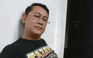 Denny Siregar Mengaku Jijik Terhadap Orang yang Membela Kebusukan ACT - JPNN.com