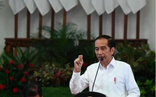 Di Hadapan Calon Perwira TNI-Polri, Jokowi: Buatlah Orang Tuamu Bangga - JPNN.com