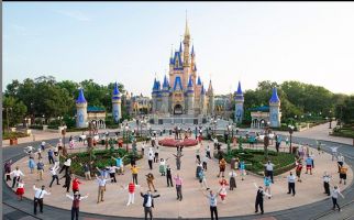 Disney World Menerapkan Peraturan Baru Bagi Pengunjungnya - JPNN.com