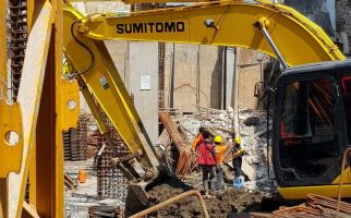 4 Pekerja Pembangunan Hotel Awann Sewu Semarang Tewas Tertimpa Tembok, Satu Luka Parah - JPNN.com