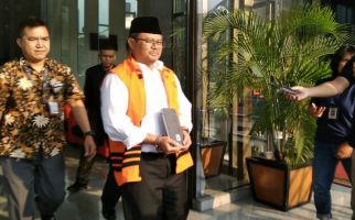 Mantan Bupati Indramayu Supendi Dijebloskan ke Lapas Sukamiskin, Omarsyah Ikut Mendampingi - JPNN.com