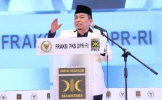 FPKS DPR Gelar Lomba Baca Teks Proklamasi Mirip Suara Bung Karno - JPNN.com