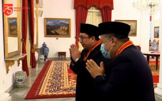 Fahri Hamzah & Fadli Zon Menjura ke Arah Presiden Jokowi sembari Matur Suwun - JPNN.com