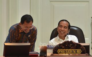 Peneliti Australia Sebut Kelemahan Jokowi Terungkap di Masa Pandemi - JPNN.com