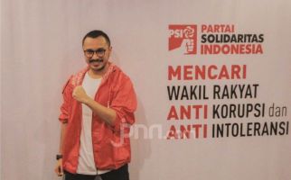 Giring Ingin Jadi Gubernur Jakarta, Taufik Sebut Ketum PSI Turun Kelas - JPNN.com
