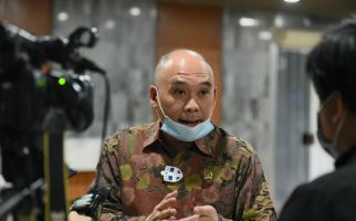 Reaksi Hergun soal Pajak Pulsa hingga Token, Ada Kalimat Menjebak Rakyat - JPNN.com