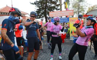 Nirina Zubir Ikut Pak Ganjar Gowes Tour de Borobudur, Jarak 100 KM - JPNN.com