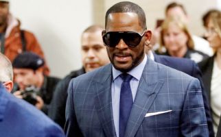 R Kelly Nyaris Ditikam Sesama Tahanan - JPNN.com