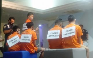 Pesta Tanpa Busana Pemenang dapat Hadiah, Bukan Hanya di Apartemen Kuningan? - JPNN.com
