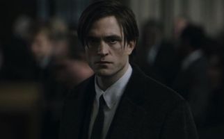 Robert Pattinson Positif Covid-19, Syuting The Batman Berlanjut di Inggris - JPNN.com