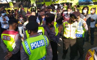 Pengin Mendaftar ke KPU, Lili Muslihat-Wida Hendrawati Gigit Jari - JPNN.com