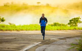4 Manfaat Olahraga Lari untuk Kesehatan Mental - JPNN.com