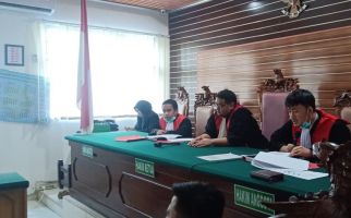 Tok, Hidayatulloh Terdiam Divonis Hukuman Mati - JPNN.com