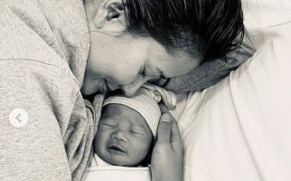 Selamat, Titi Rajo Bintang Lahirkan Bayi Laki-laki, Ini Namanya - JPNN.com