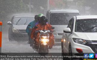 Masuk Musim Hujan, Pengguna Mobil Perlu Perhatikan 5 Hal Ini - JPNN.com