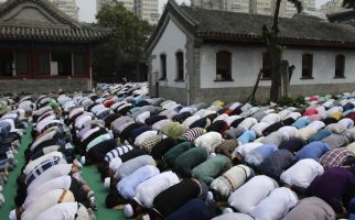 Pemerintah Komunis Terbitkan Aturan Baru, Ini Satu-Satunya Cara Muslim Tiongkok Bisa Naik Haji - JPNN.com