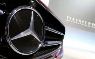 Daimler Recall Ratusan Ribu Mercedes Benz Bertenaga Diesel - JPNN.com