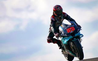 Sempat Ditandu, Quartararo Raih Start Paling Depan di MotoGP Aragon - JPNN.com