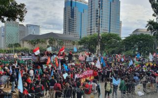 Demo Dekat Istana, 7.000 Pasukan Standby di Monas dan DPR - JPNN.com