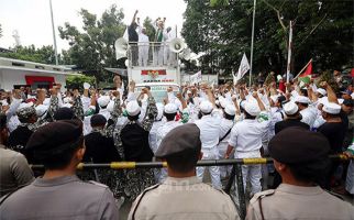 Demo Buruh Hari Ini di Jakarta, FPI dan PA 212 juga Kerahkan Massa - JPNN.com