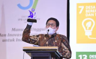 Kemendes PDTT Dapat Penghargaan dari IPB, Gus Menteri Merasa Bangga - JPNN.com