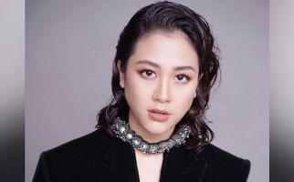 Dianggap Umbar Aurat, Sherina Munaf Banjir Kritikan - JPNN.com