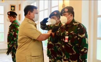 10 Jenderal di Kementerian Prabowo Terima Kenaikan Pangkat, Berikut Daftarnya - JPNN.com