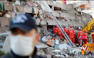 Kabar Baru Gempa Turki: Seorang Kakek Berhasil Diselamatkan Usai Terkubur 33 Jam - JPNN.com