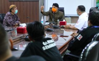 Para Buruh Pasang Badan Bela Pak Ganjar yang Akan Digugat Asosiasi Pengusaha - JPNN.com