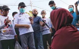 Ben Bahat Kenalkan KKS di Pasar Jelapat, Para Pedagang Optimistis Bisa Hidup Makmur - JPNN.com