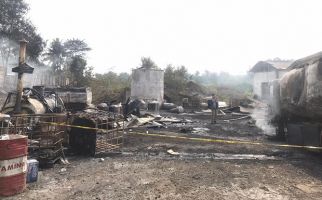 Pabrik Limbah Oli di Gunungputri Bogor Terbakar - JPNN.com