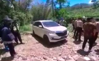 Hiii, Pria Ini Menyetir Mobil Ditemani Hantu Perempuan, Inilah yang Dialaminya Sepanjang Jalan - JPNN.com