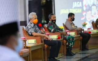 Ganjar Pranowo: Jika Ada yang Ganggu Ideologi, NKRI dan Pancasila, Kita Lawan! - JPNN.com